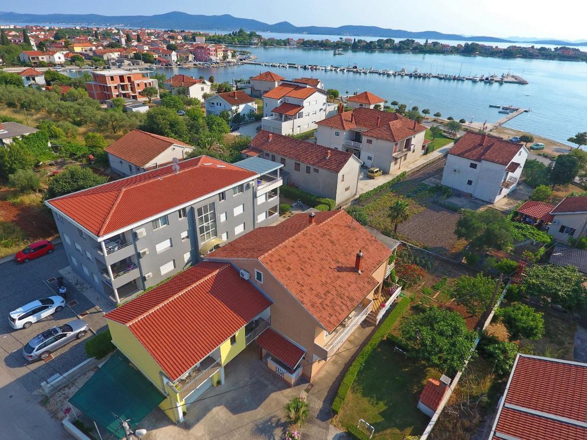 Apartmani Dane Sukošan Buitenkant foto