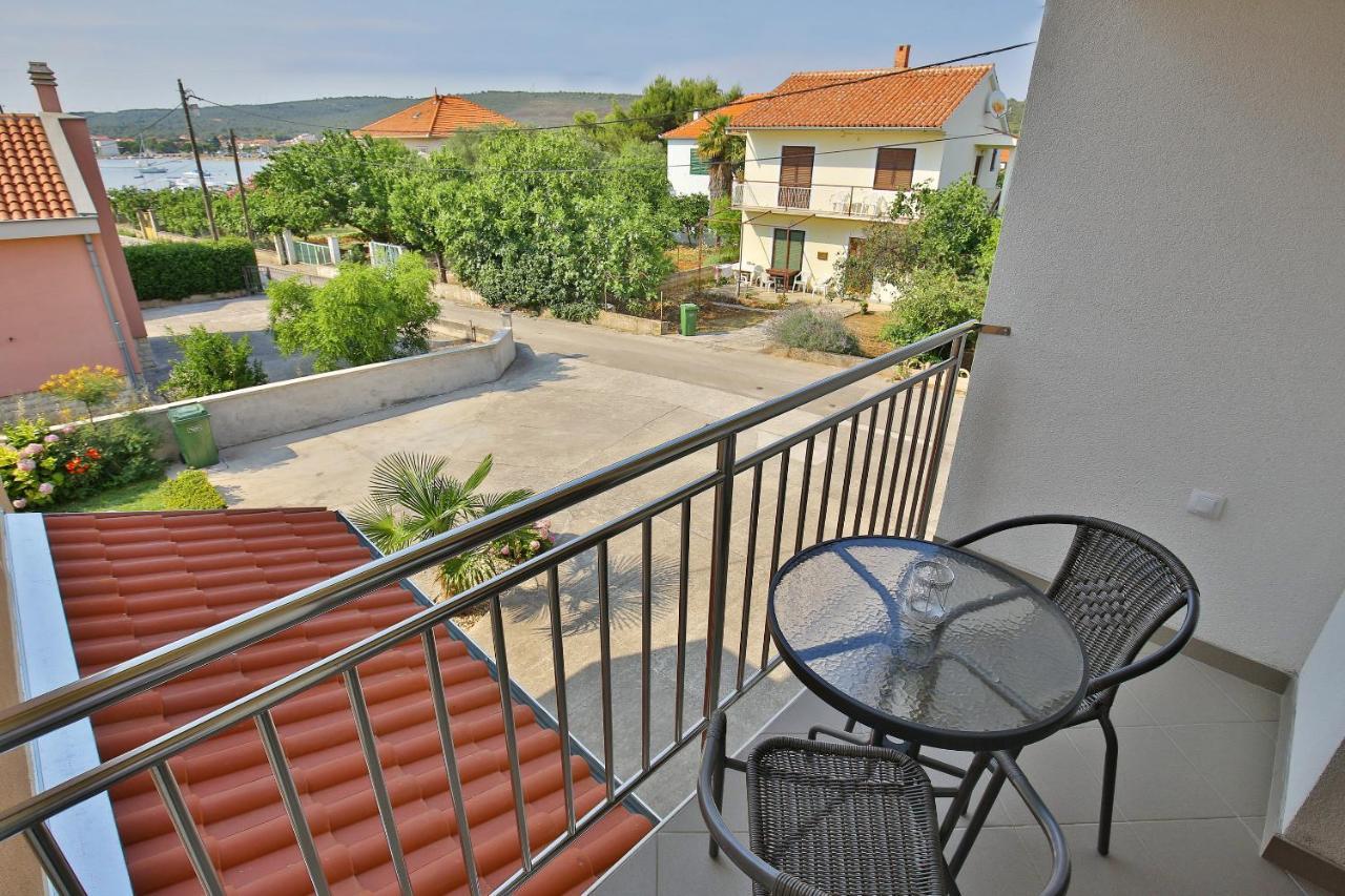 Apartmani Dane Sukošan Buitenkant foto