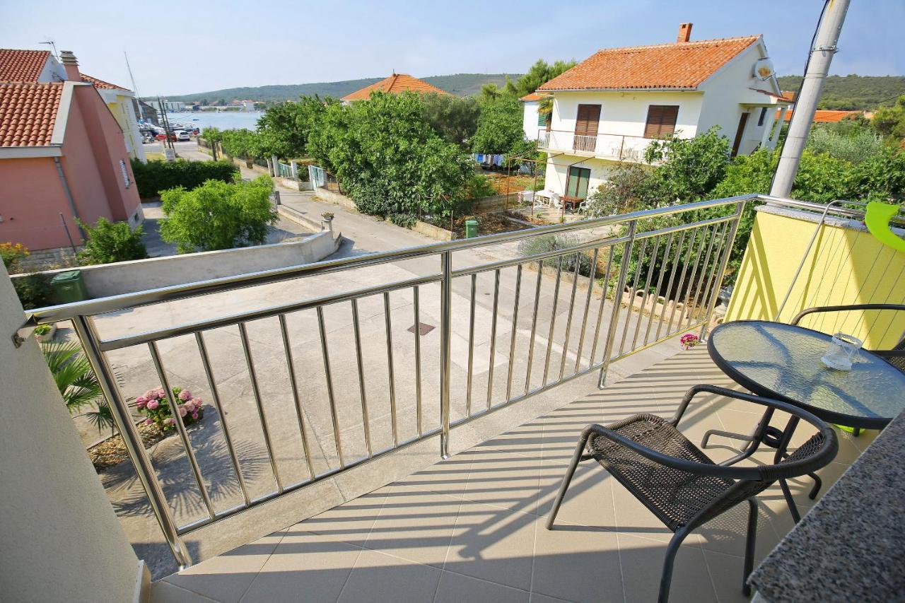 Apartmani Dane Sukošan Buitenkant foto