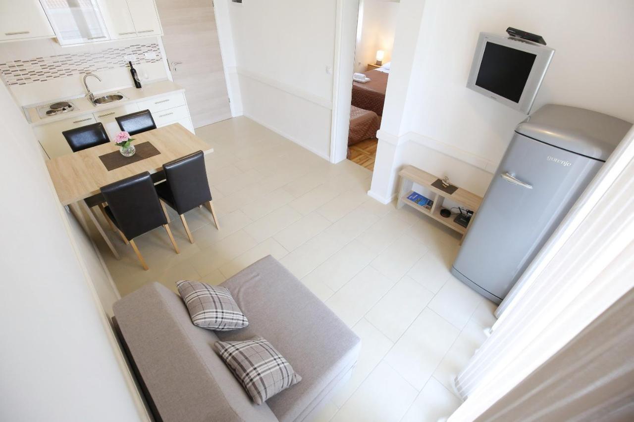 Apartmani Dane Sukošan Buitenkant foto